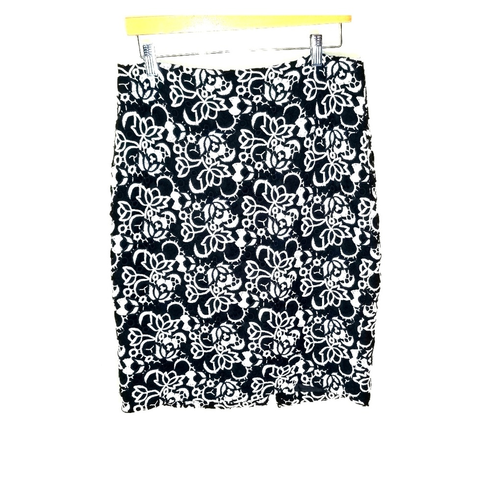 NWT-TALBOTS Black/White and Lace Guipure Skirt